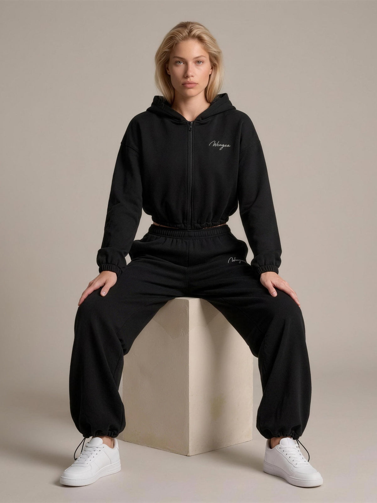 Pants BAGGY — Black — studio