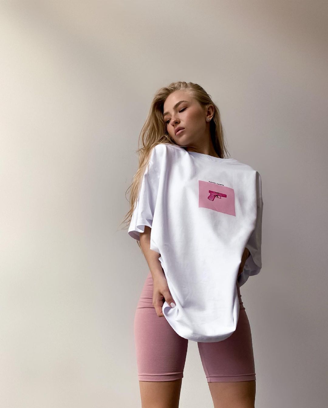 T-Shirt UNISEX — White — WOOGEE