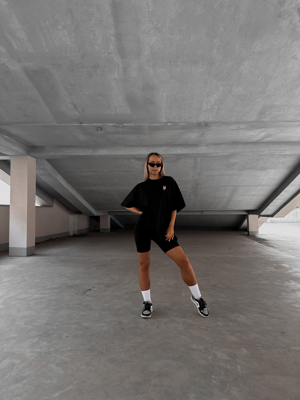 T-shirt GROOVE Black — WOOGEE