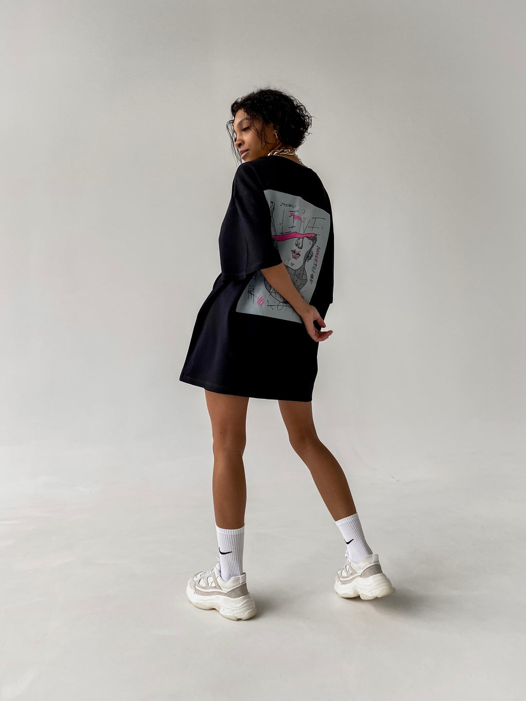 T-shirt GROOVE Black — WOOGEE
