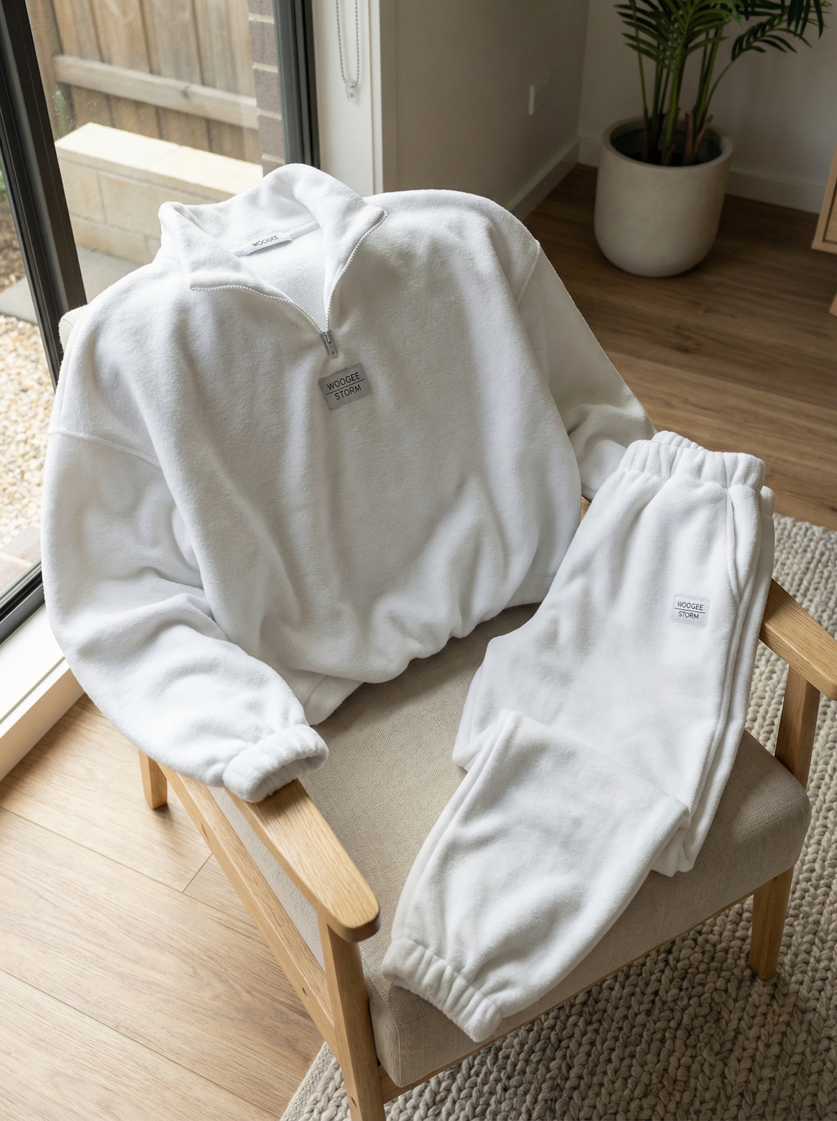 Suit STORM — White