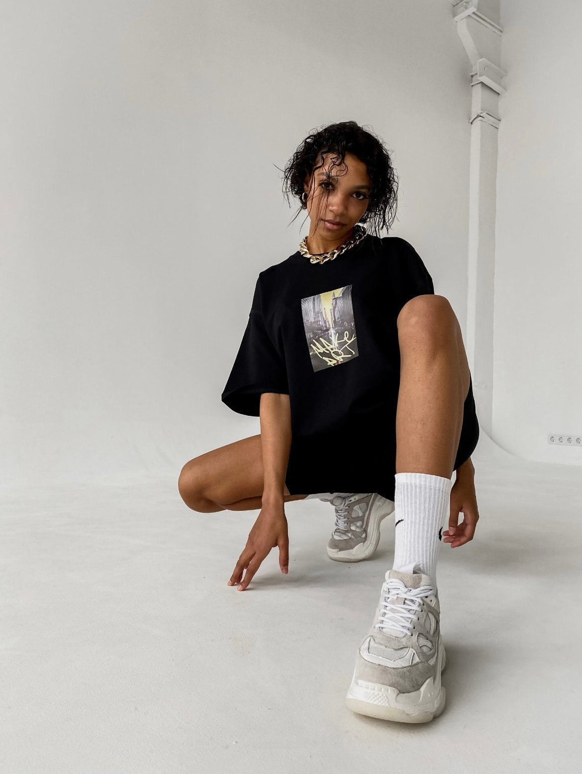 T-Shirt UNISEX — Black — WOOGEE